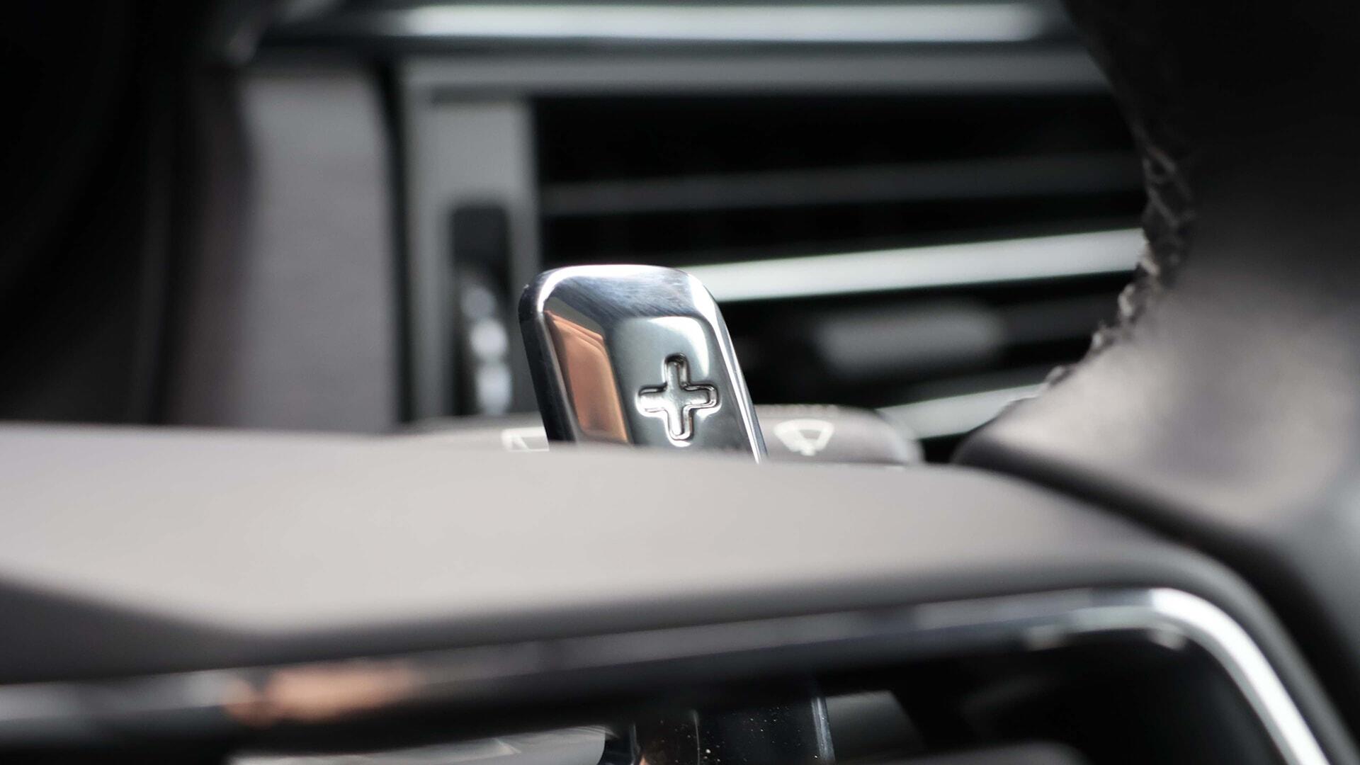 Porsche Macan view 15