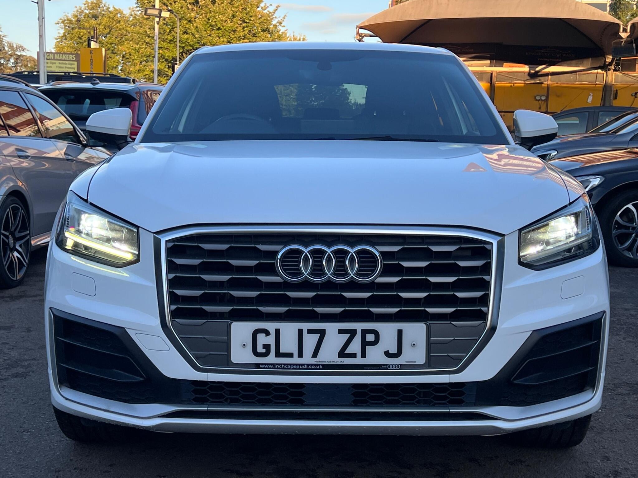 Audi Q2 view 3