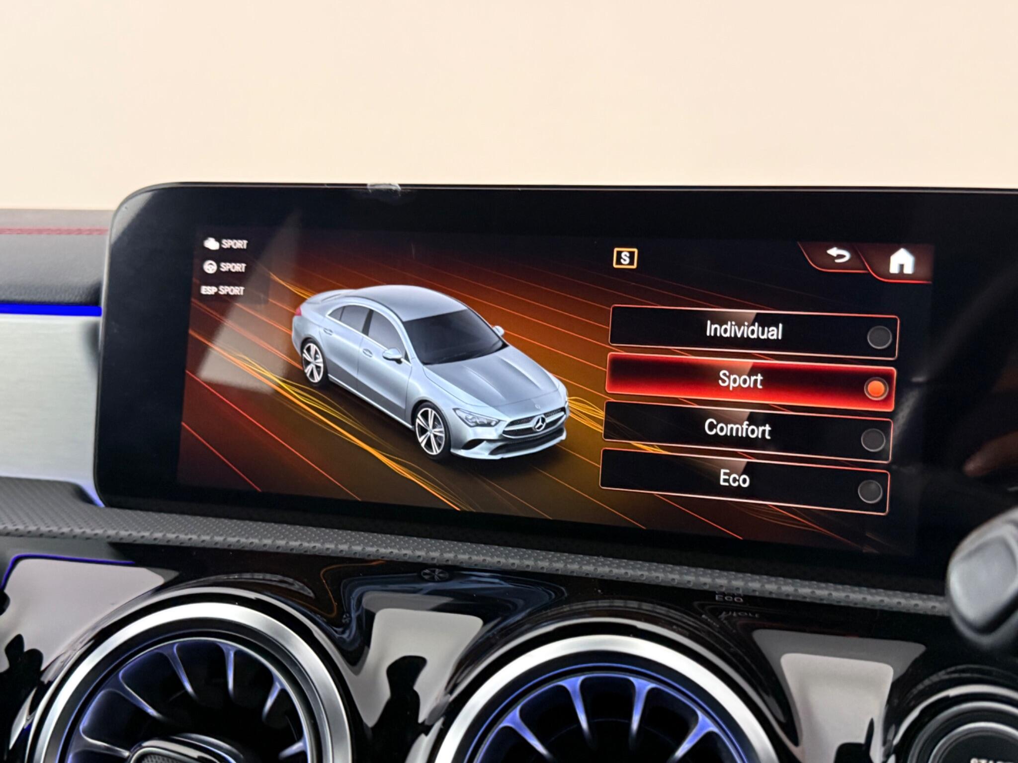 Mercedes-Benz Cla view 27
