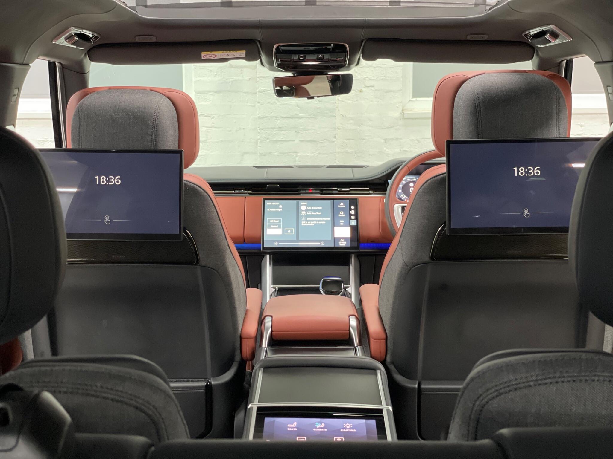 Land Rover Range Rover view 24