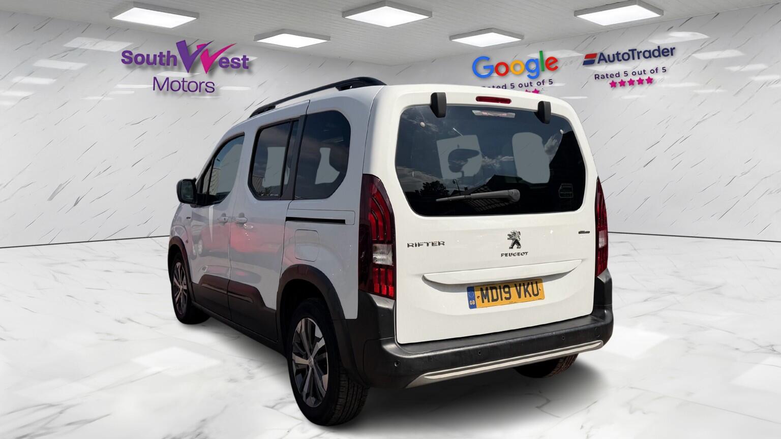 Peugeot Rifter view 11