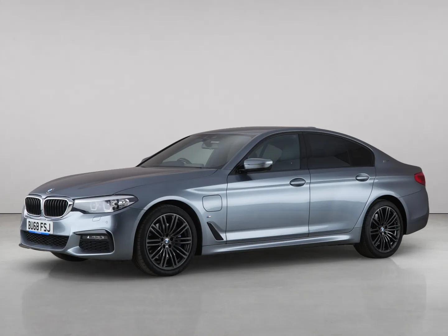 BMW 5 Series view 2