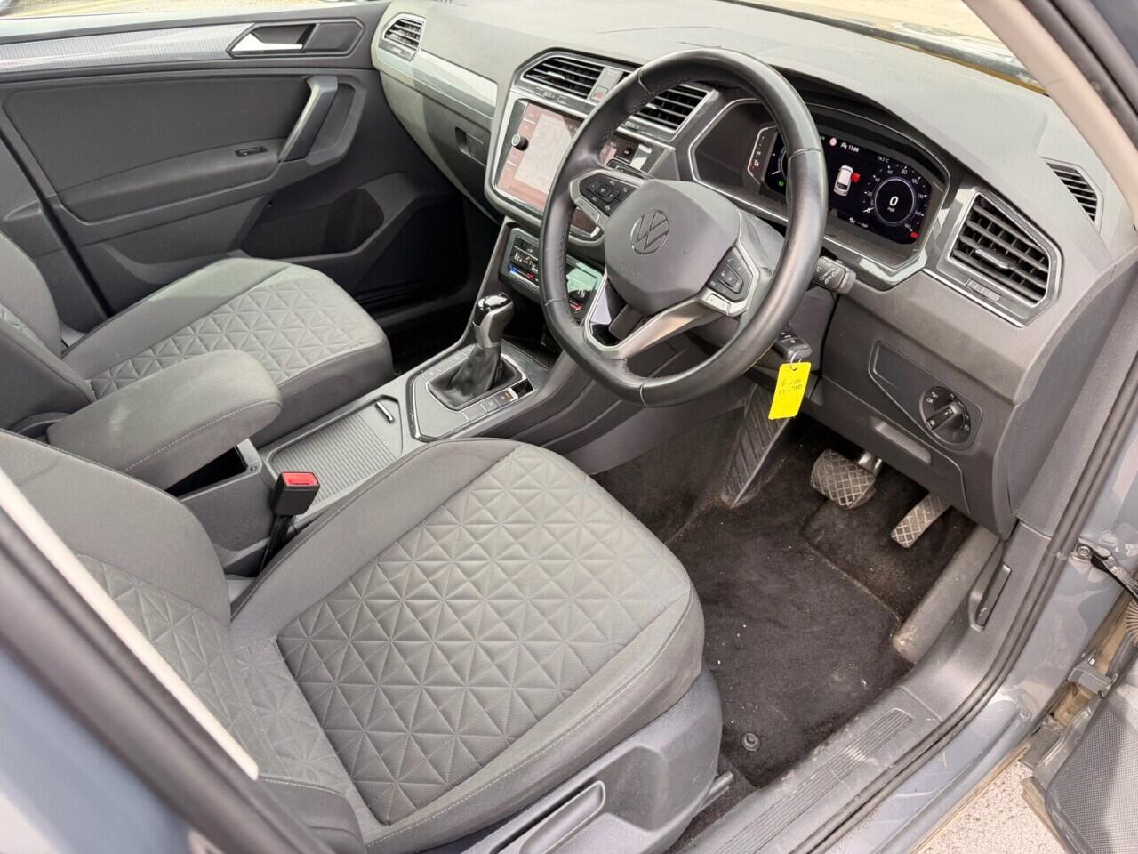 Volkswagen Tiguan view 10