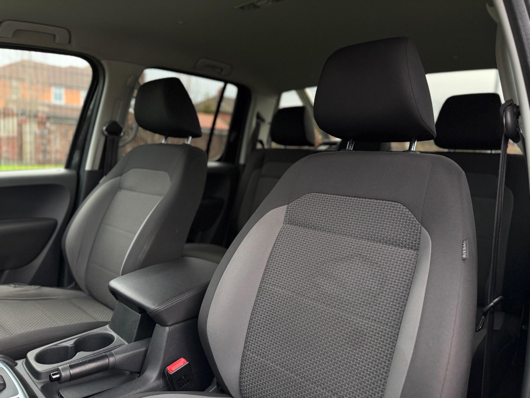 Volkswagen Amarok view 22