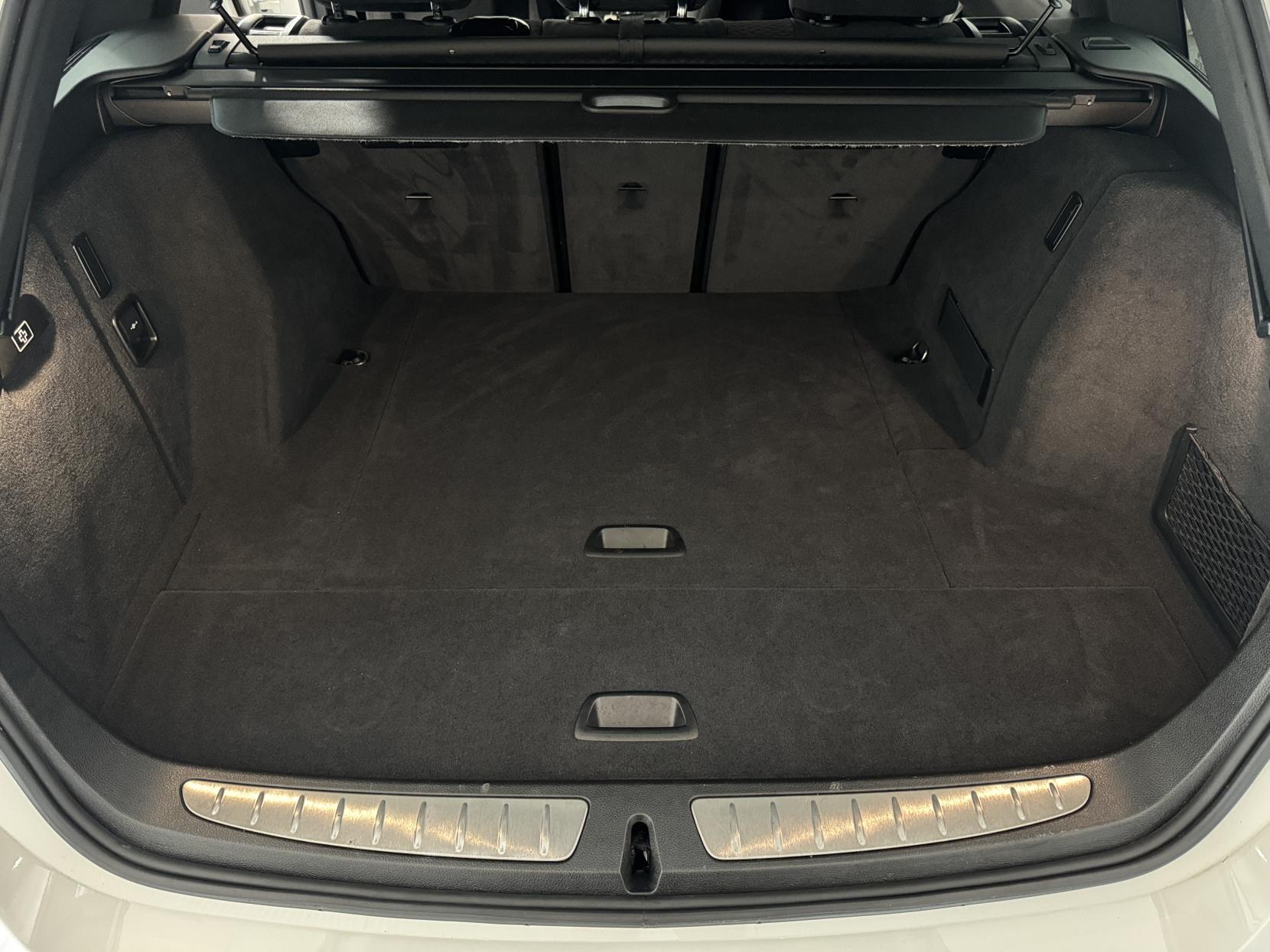 BMW 3 Series view 70