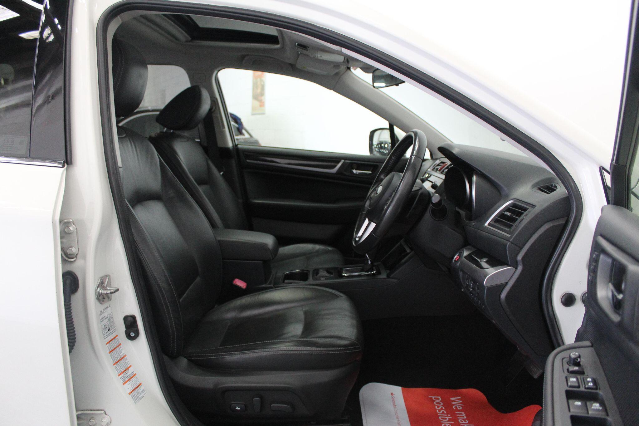 Subaru Outback view 32
