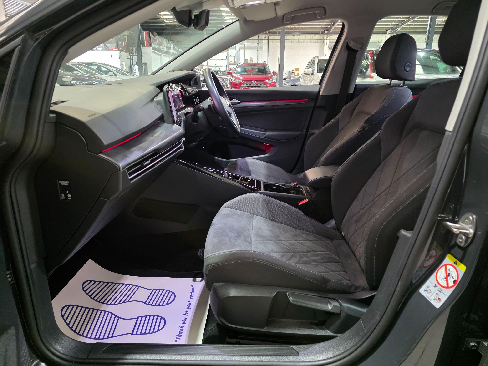 Volkswagen Golf view 25