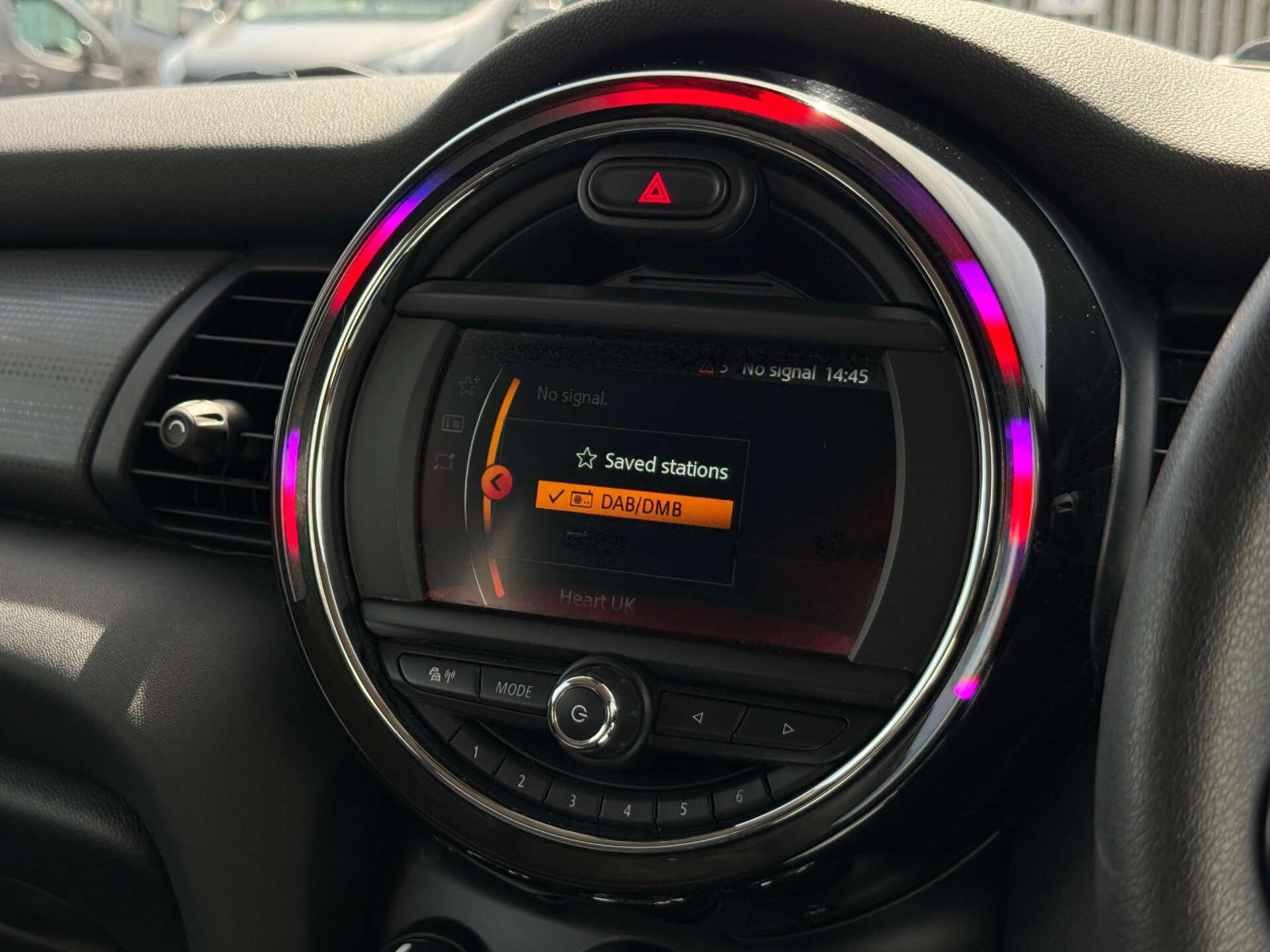 Mini Cooper view 45