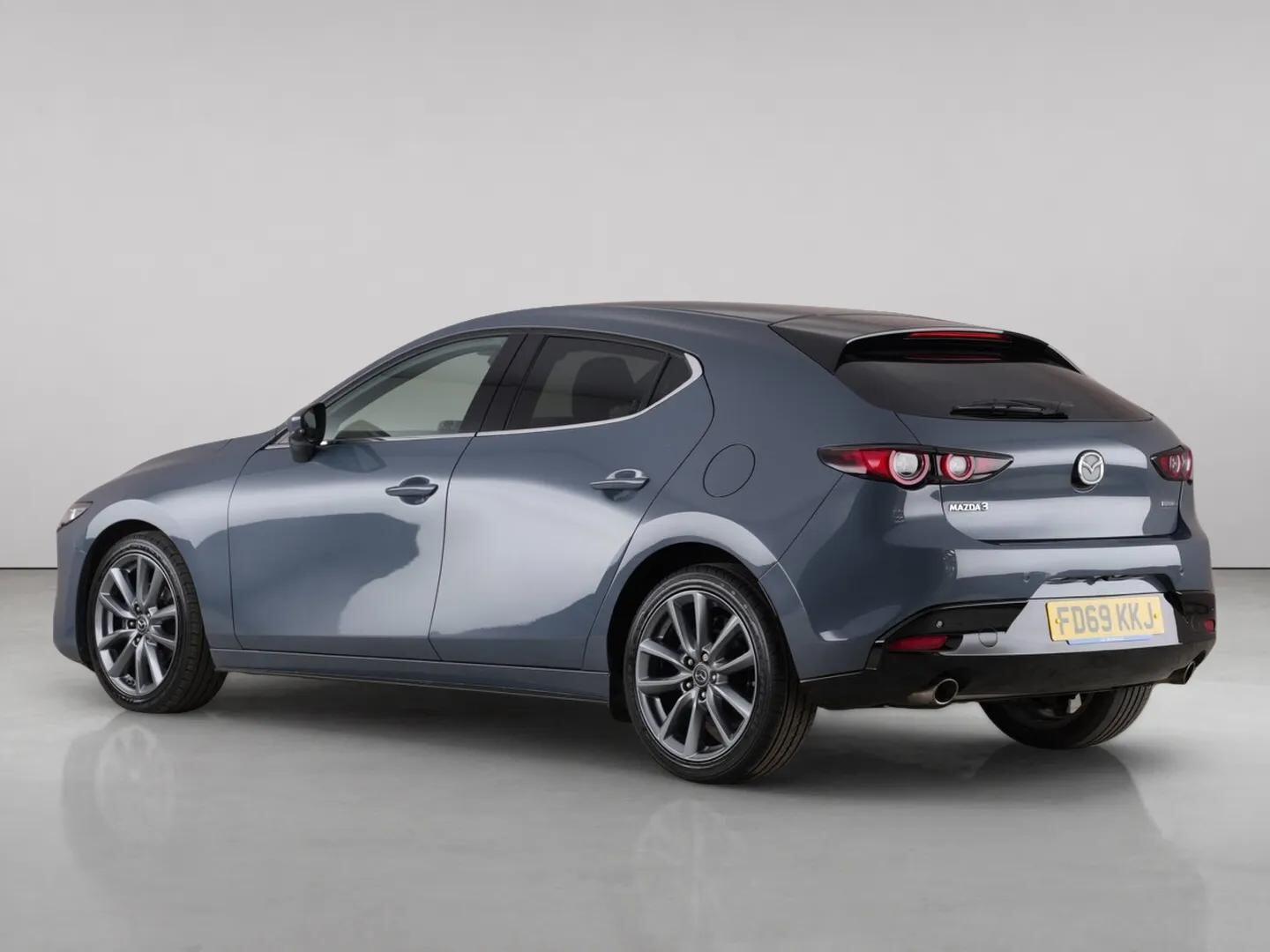 Mazda Mazda3 view 8