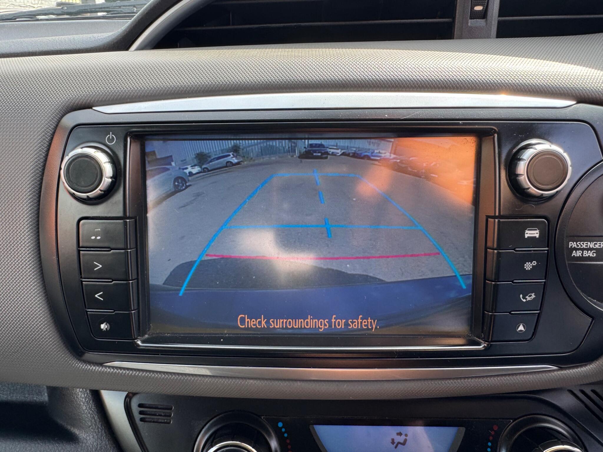Toyota Yaris view 12