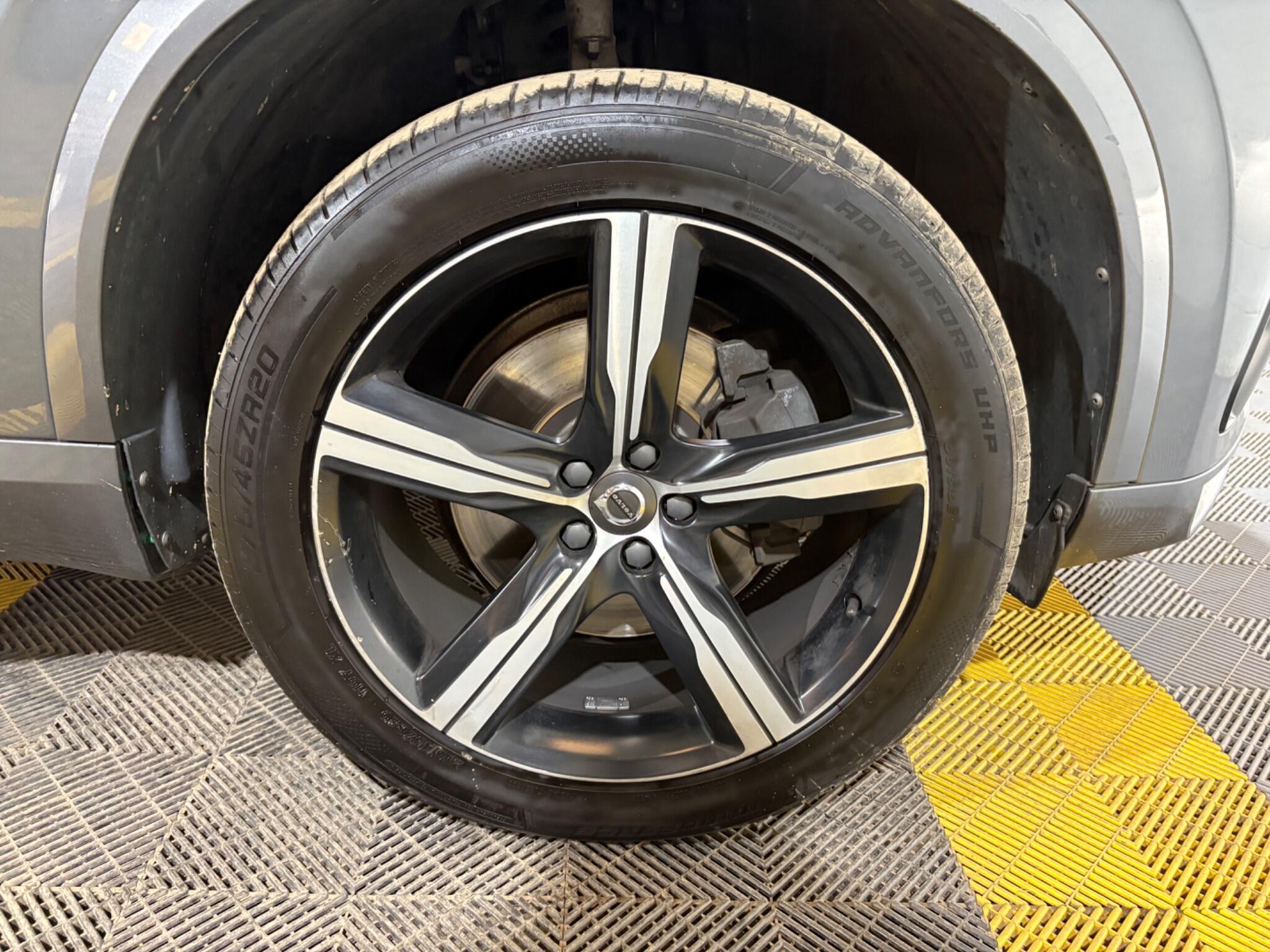 Volvo XC90 view 53