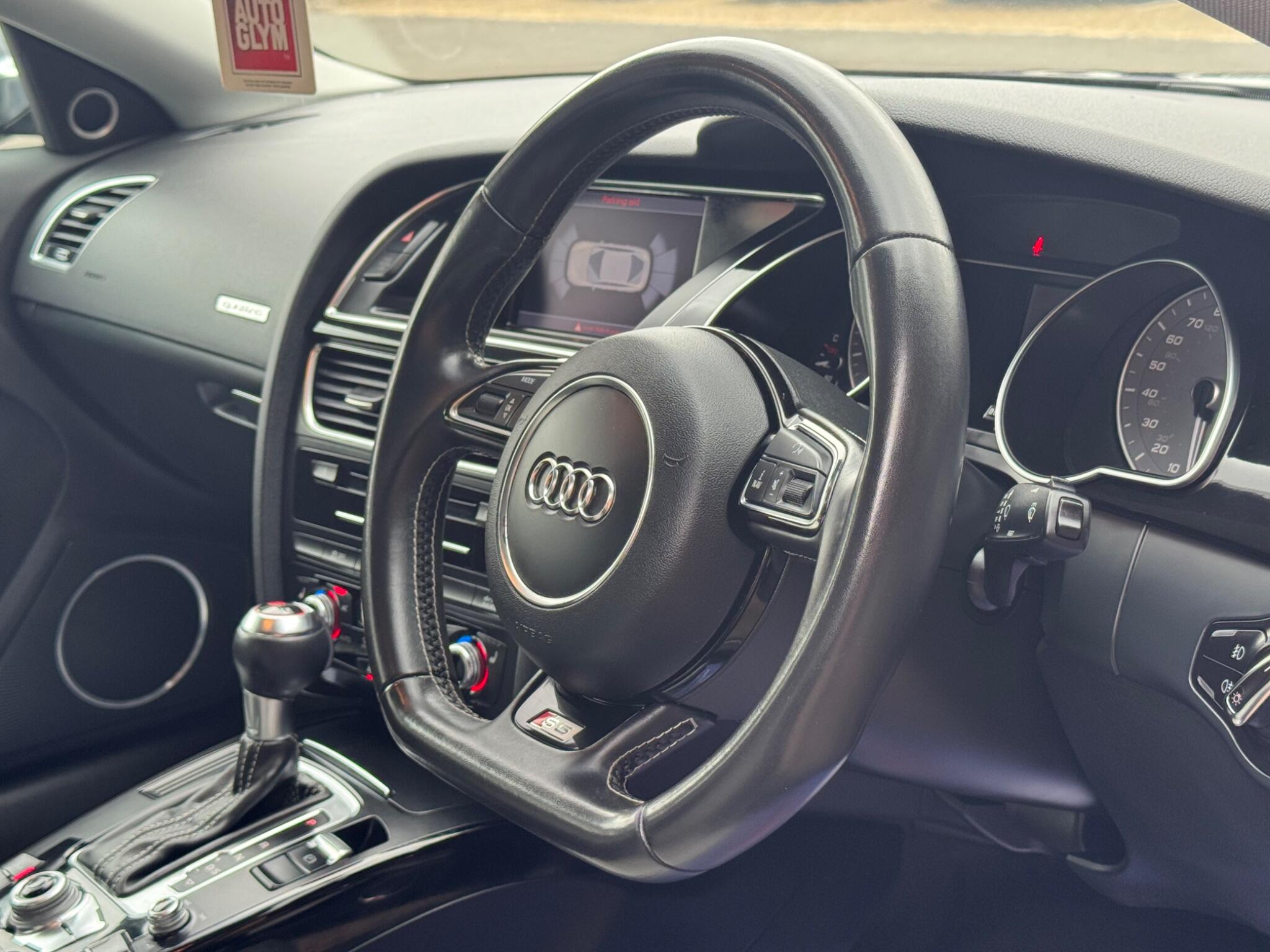 Audi S5 view 16