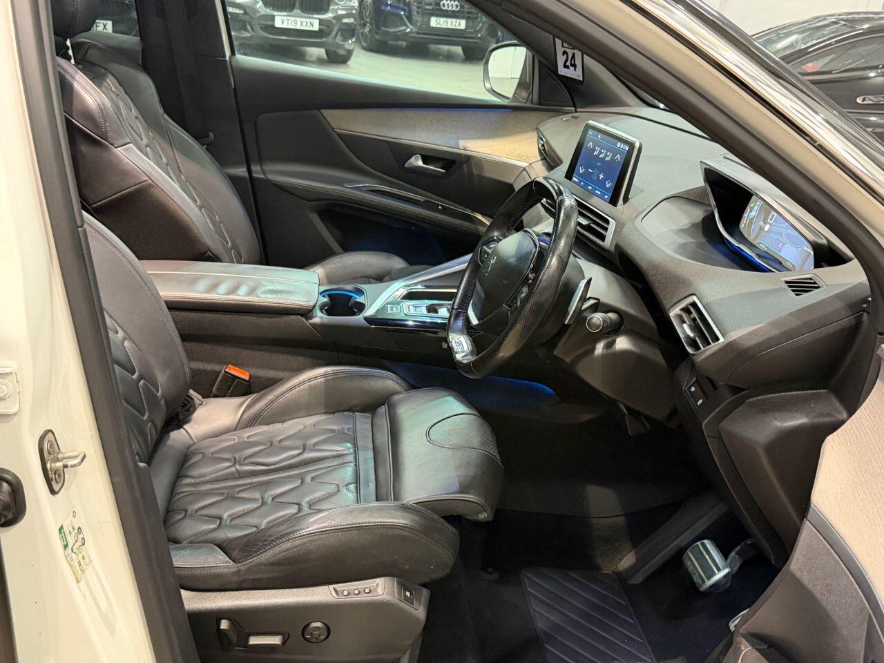 Peugeot 3008 view 16