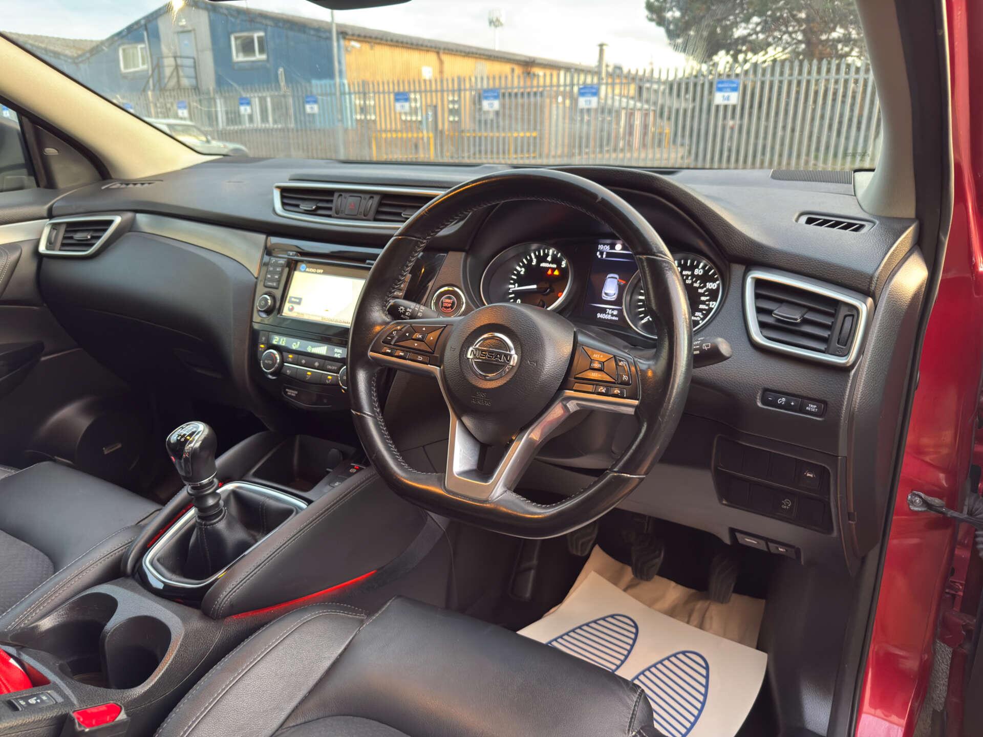 Nissan Qashqai view 18