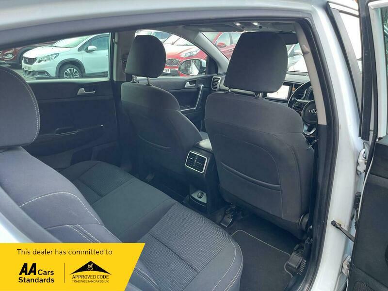 2017 Kia Sportage 1.6 GDi 2 Euro 6 (s/s) 5dr • 96,290 miles image 31