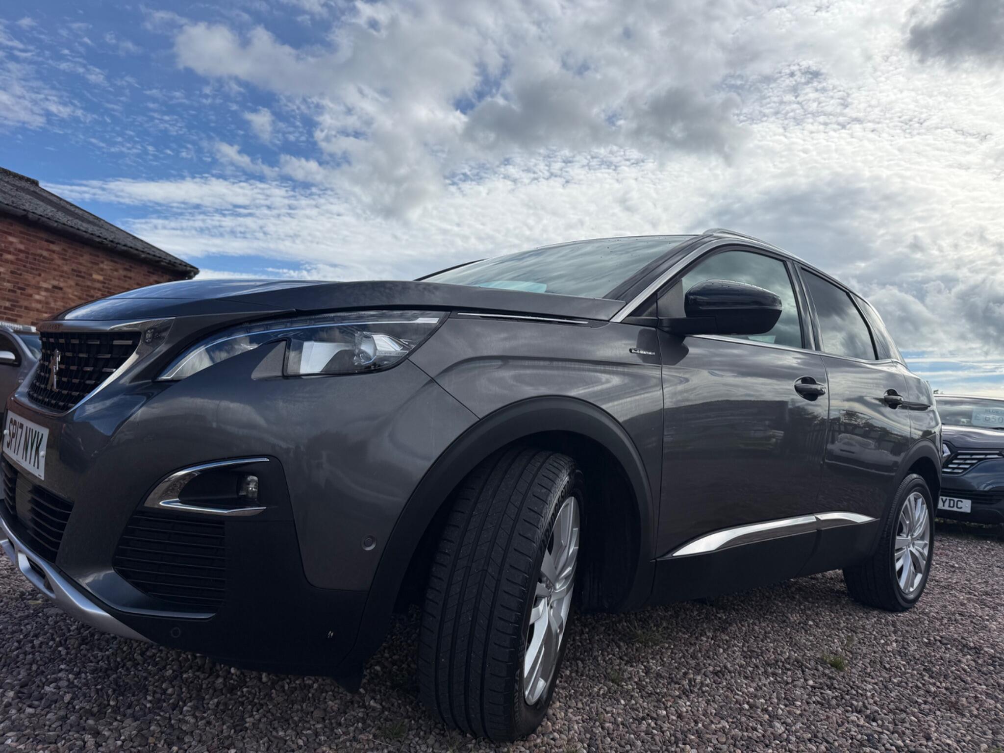 Peugeot 3008 view 18