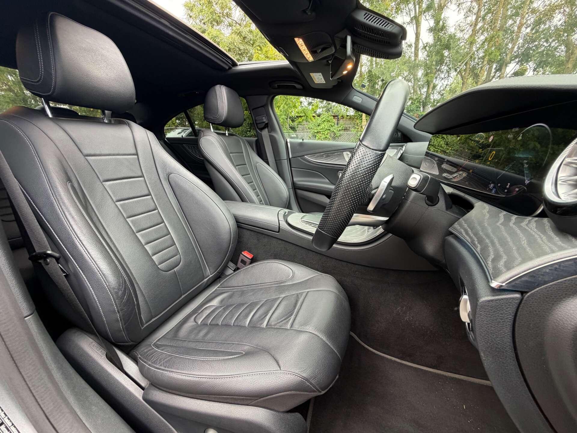 Mercedes-Benz CLS view 27