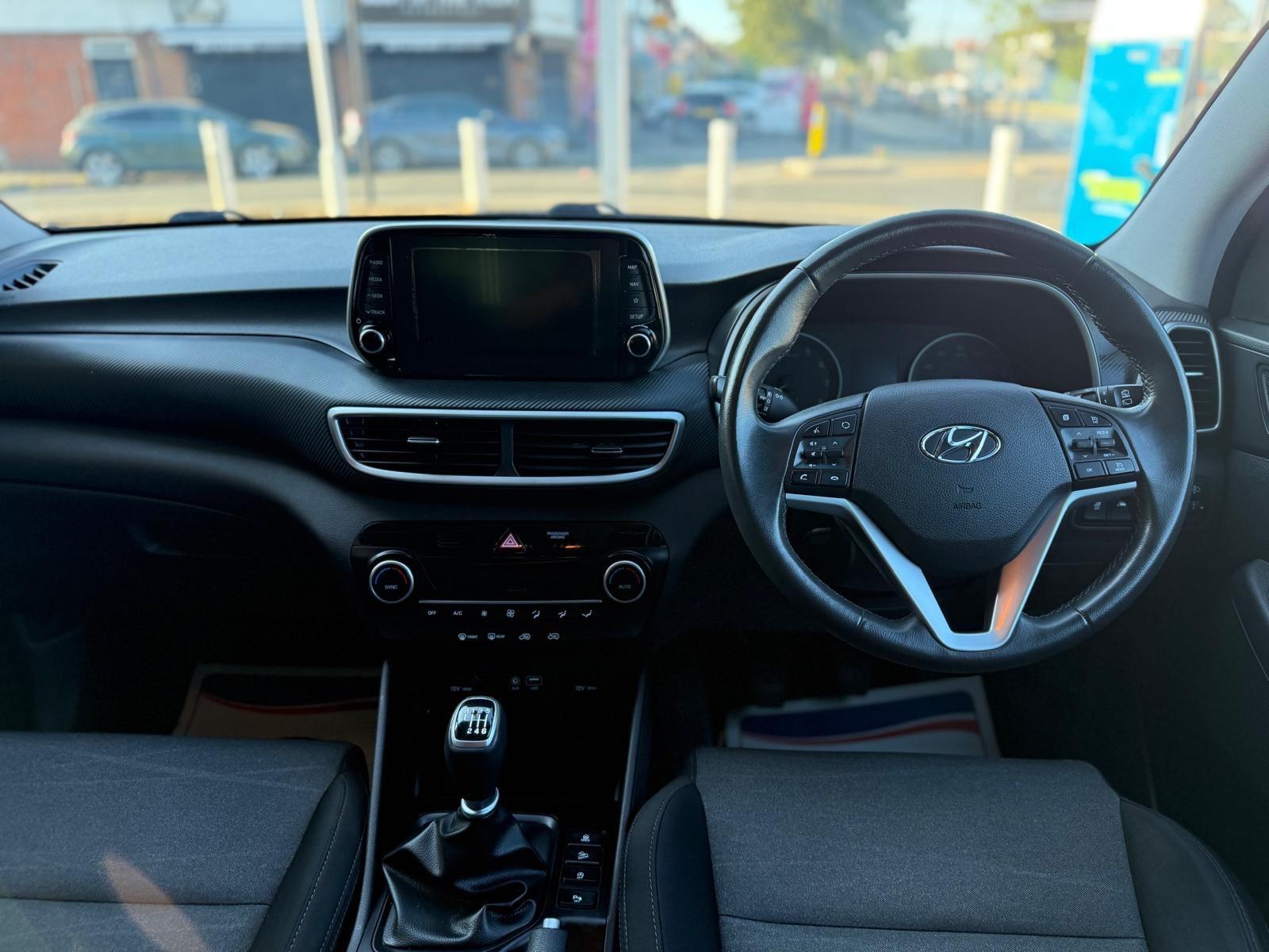 Hyundai Tucson view 27