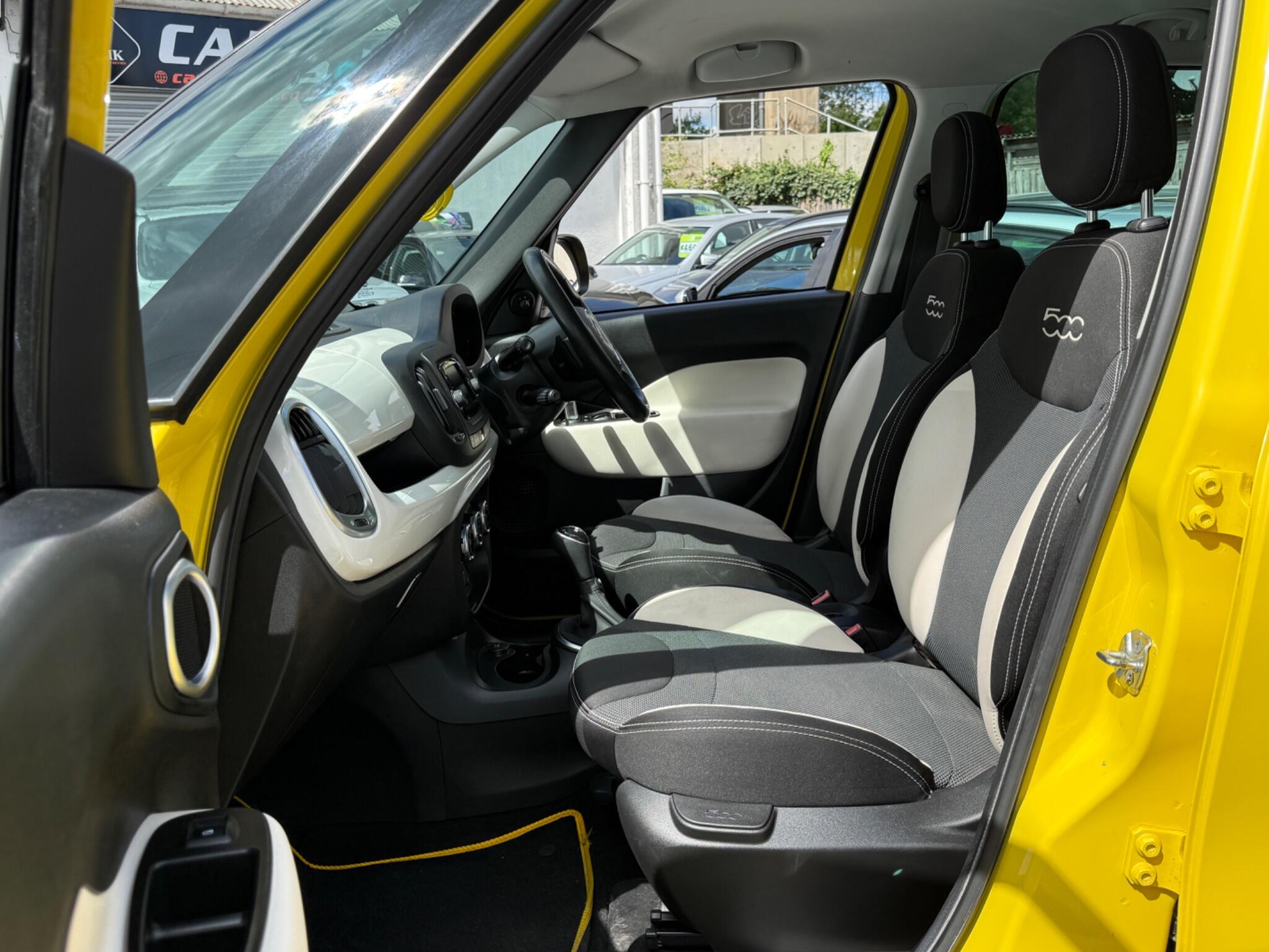 Fiat 500L - Image 42