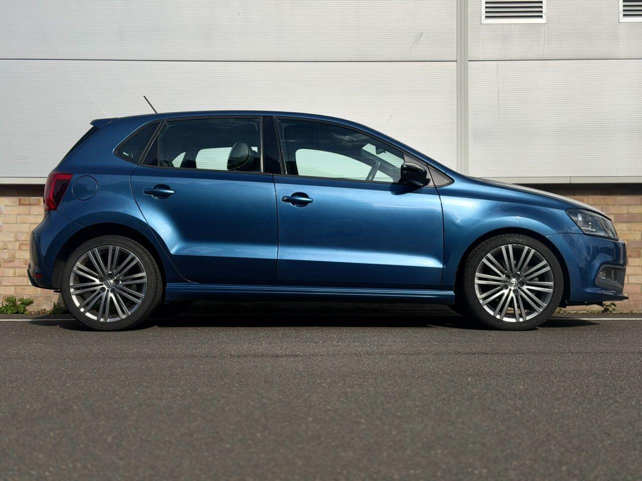 Volkswagen Polo view 106