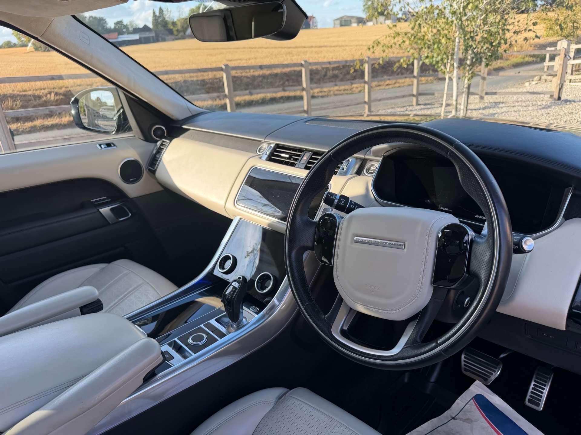 Land Rover Range Rover Sport view 16