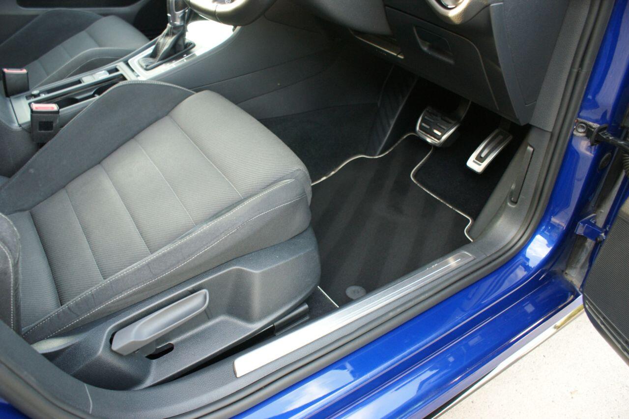Volkswagen Golf view 40