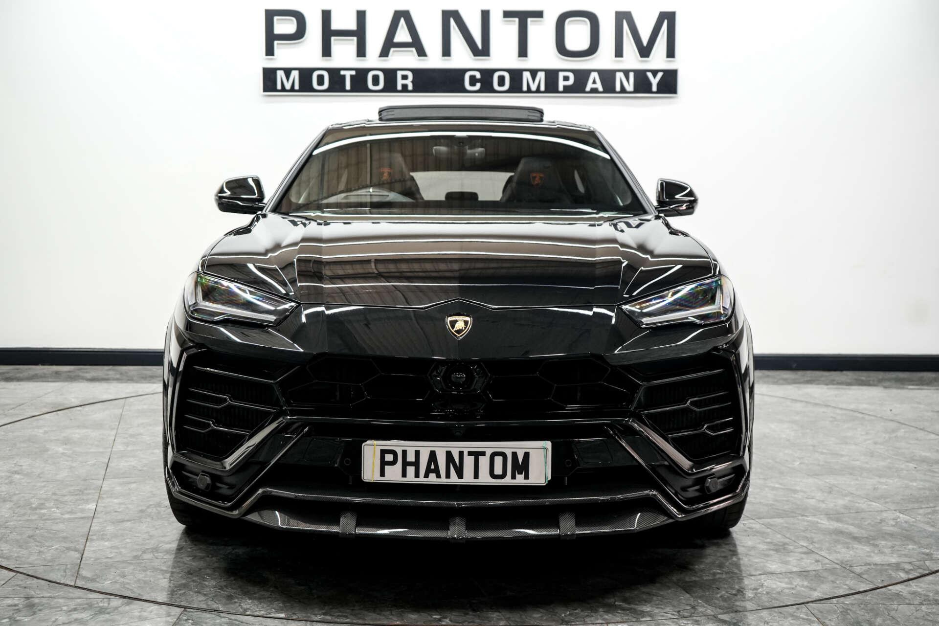 Lamborghini Urus view 2