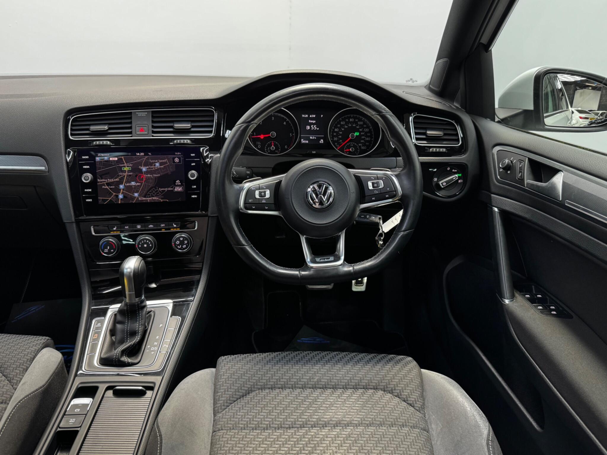 Volkswagen Golf view 15