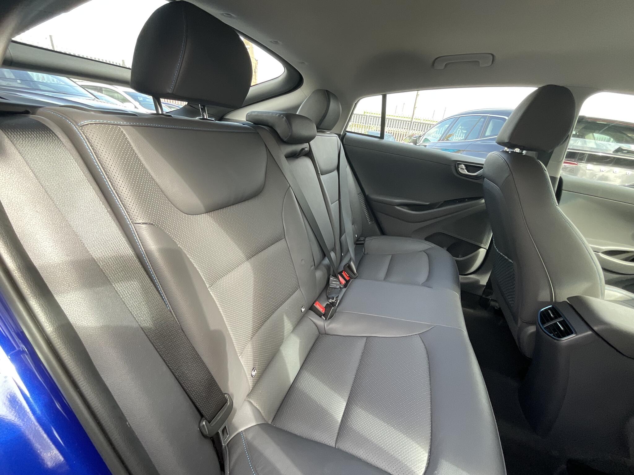 Hyundai Ioniq view 11