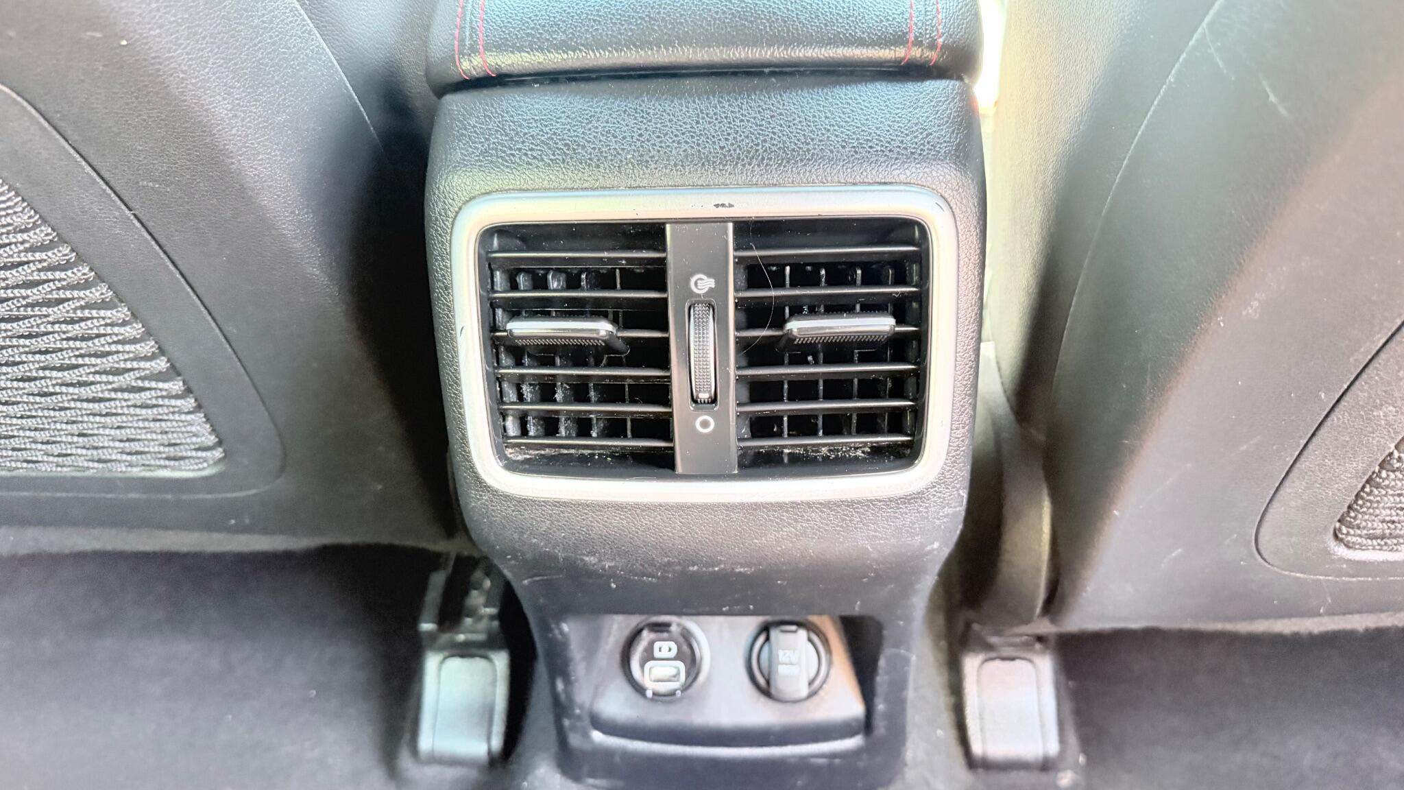 Kia Sportage view 34