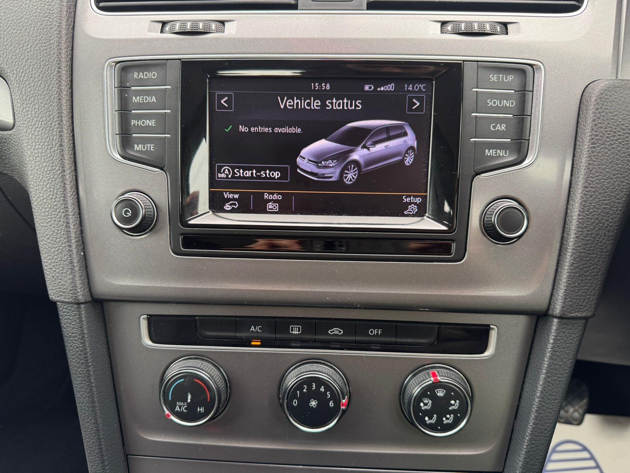 2013 Volkswagen Golf image 18
