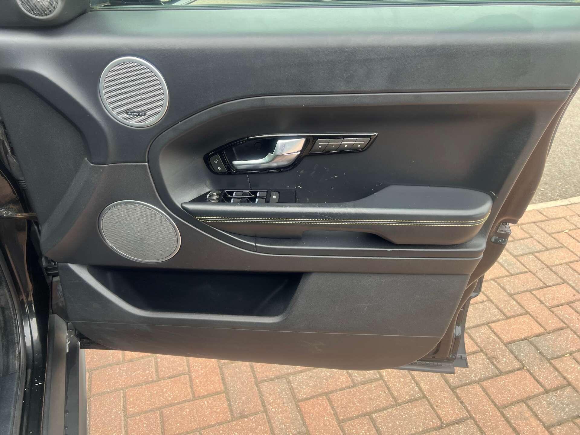 Land Rover Range Rover Evoque view 53