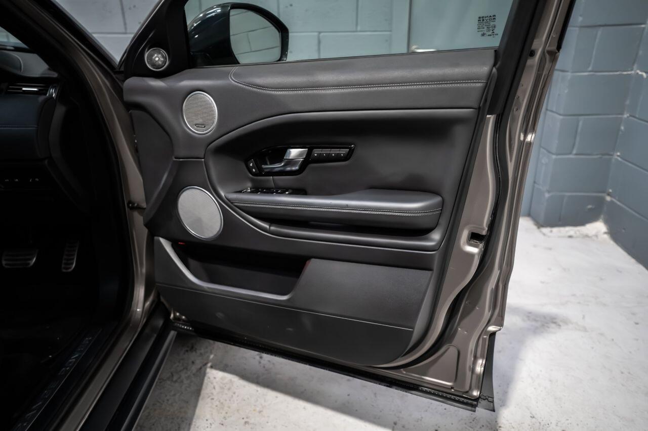 Land Rover Range Rover Evoque view 9