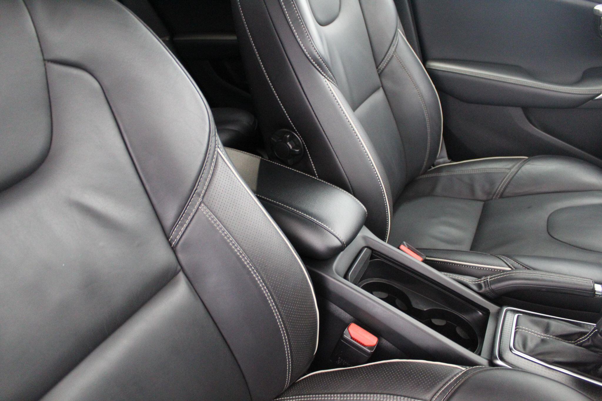 Volvo V40 view 42
