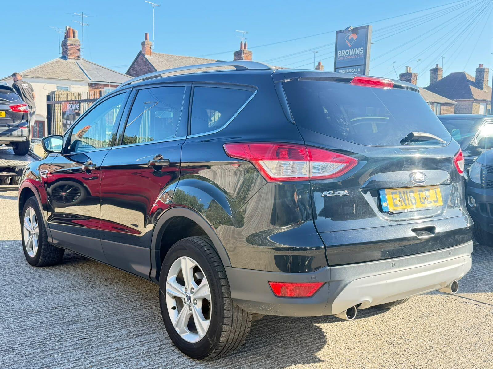 Ford Kuga view 5