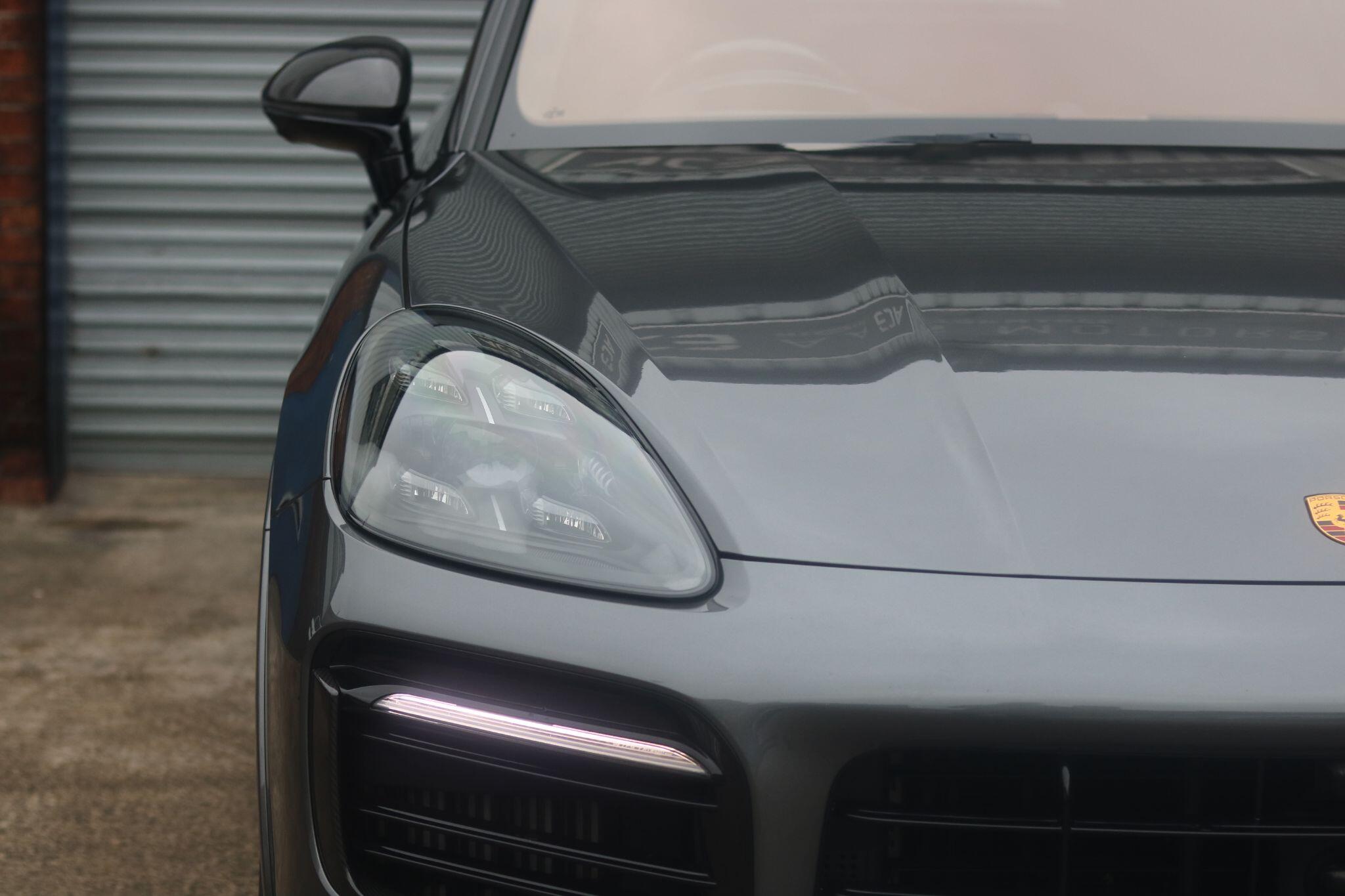 Porsche Cayenne view 28