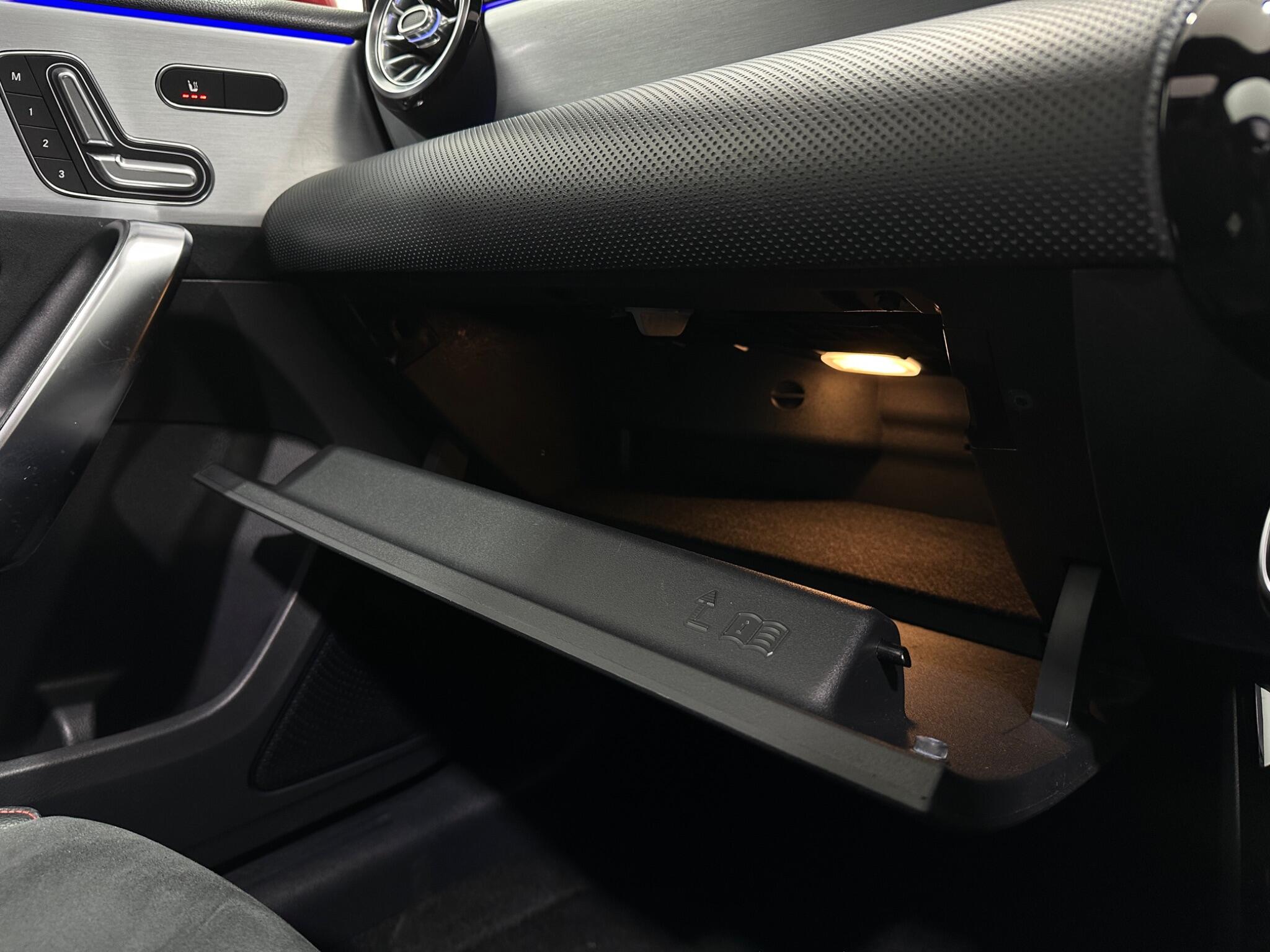 Mercedes-Benz A-Class view 29