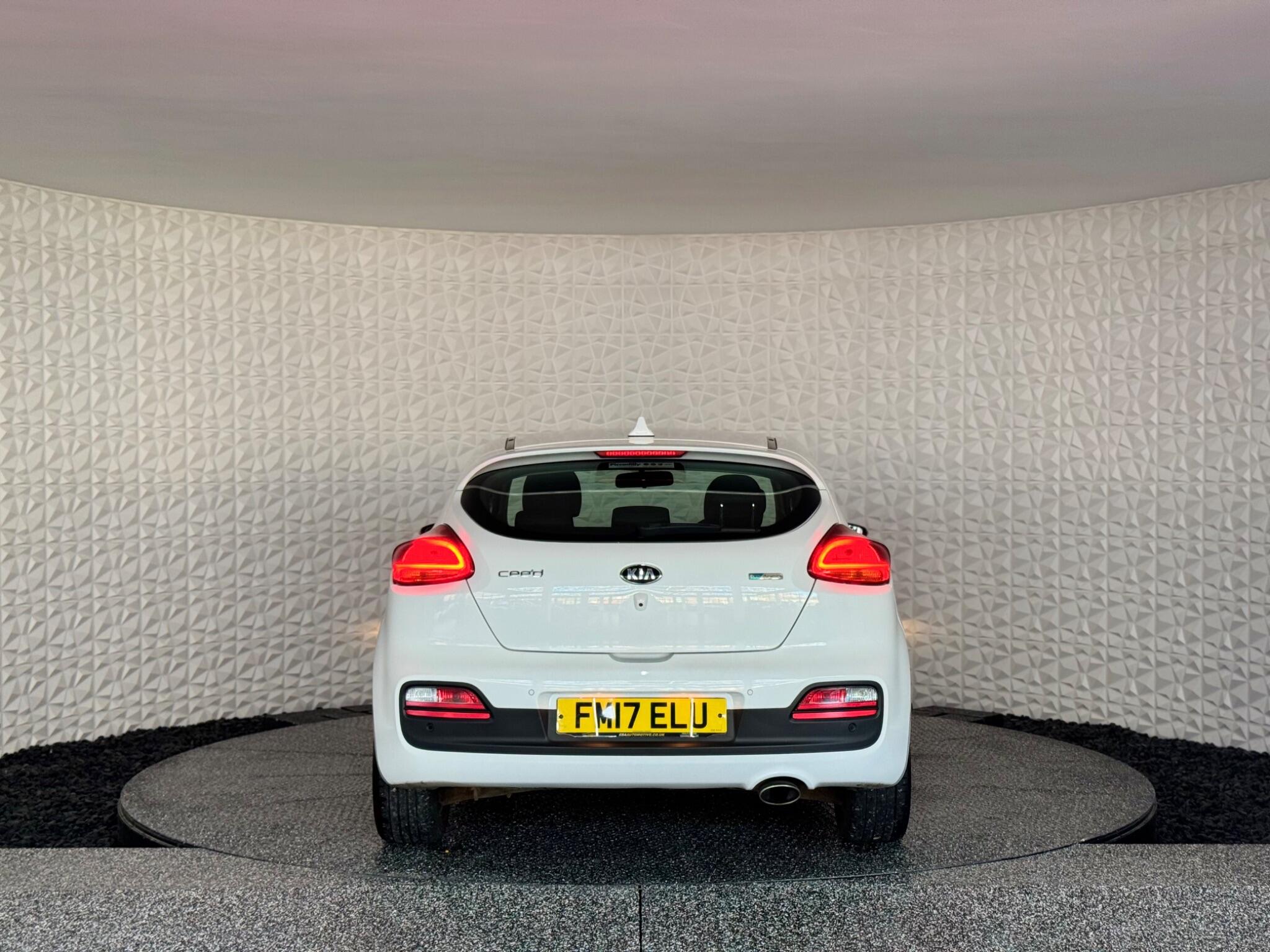 Kia Proceed view 15