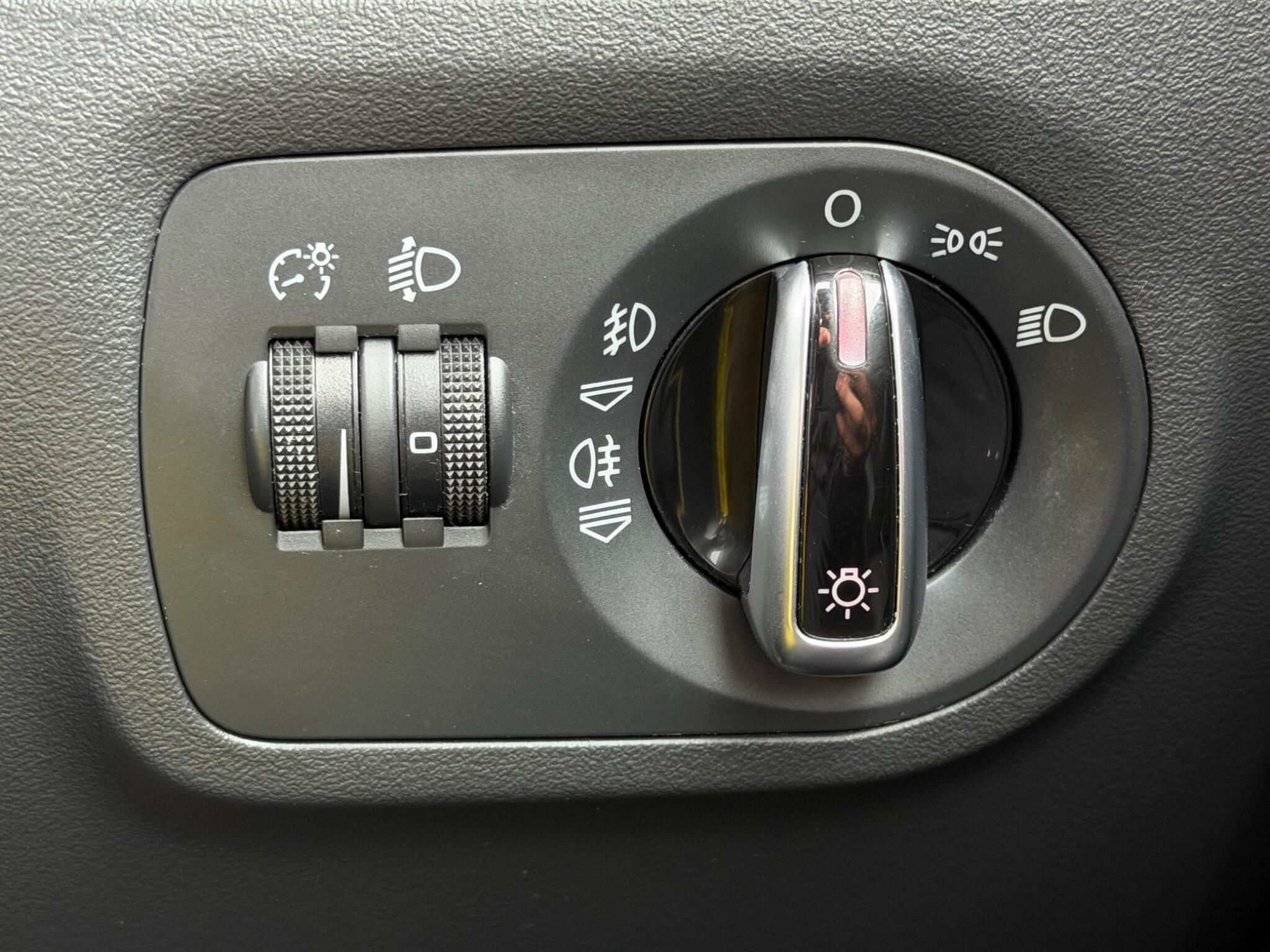 Audi TT view 38