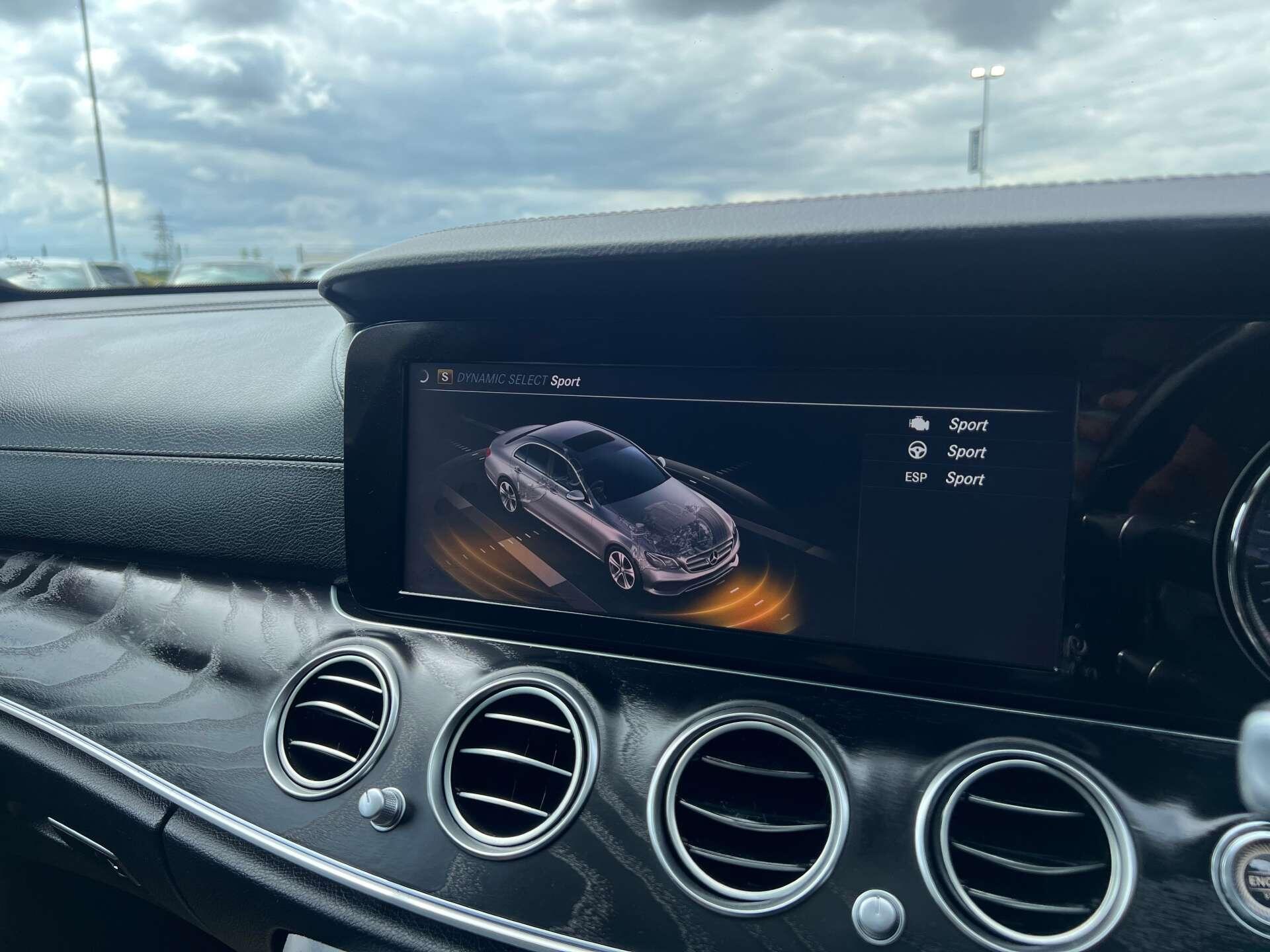 Mercedes-Benz E-Class view 26