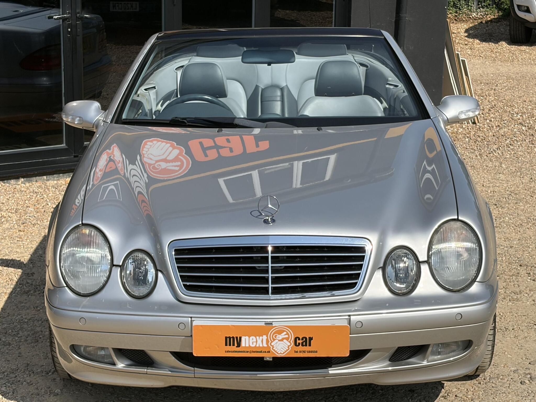 Mercedes-Benz CLK view 3