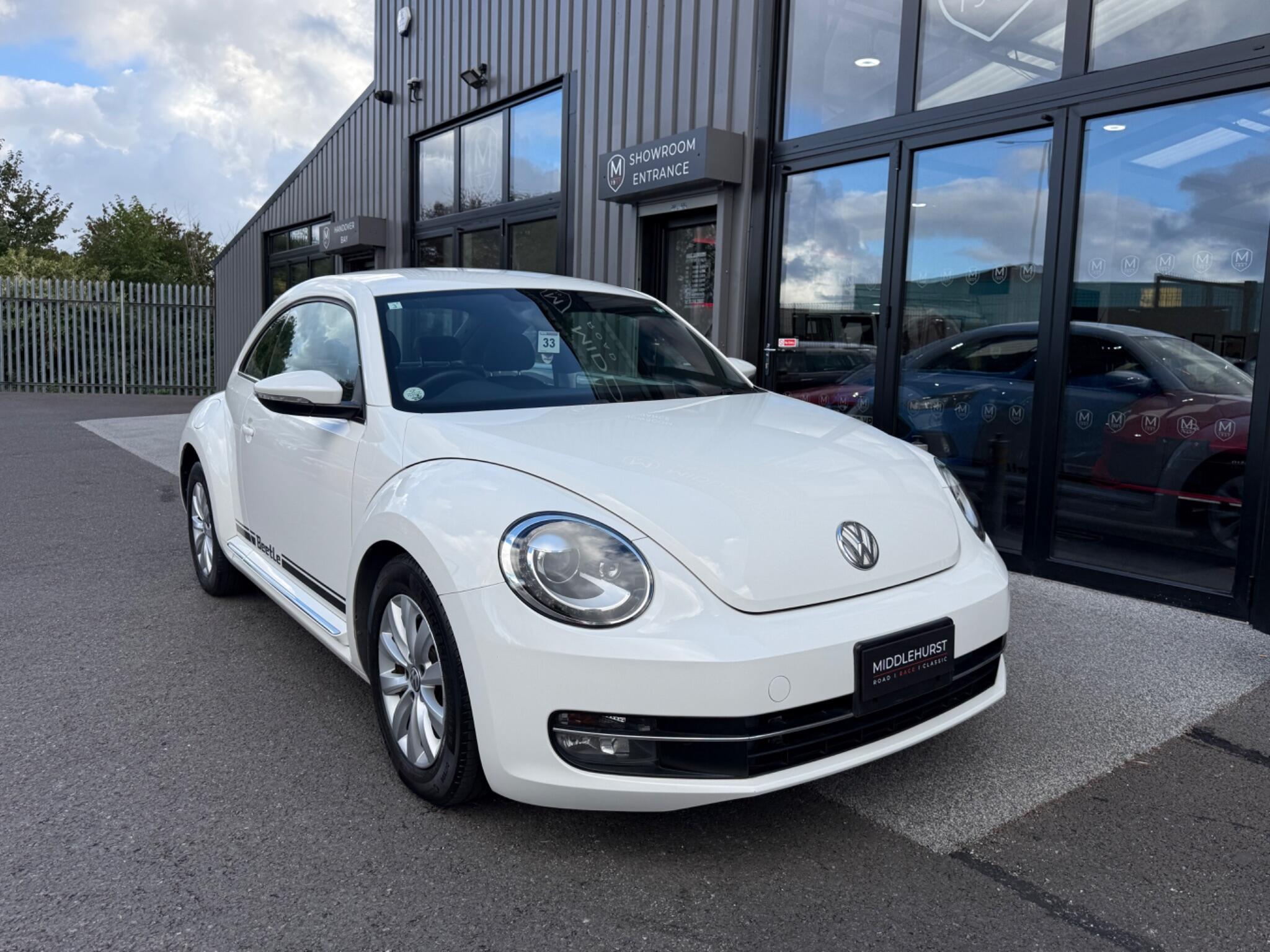 Volkswagen Beetle view 50