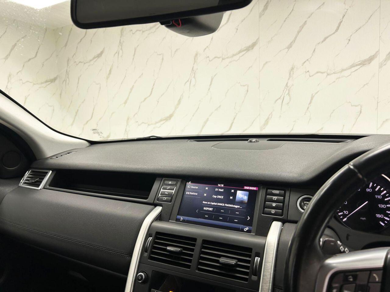 Land Rover Discovery Sport view 13