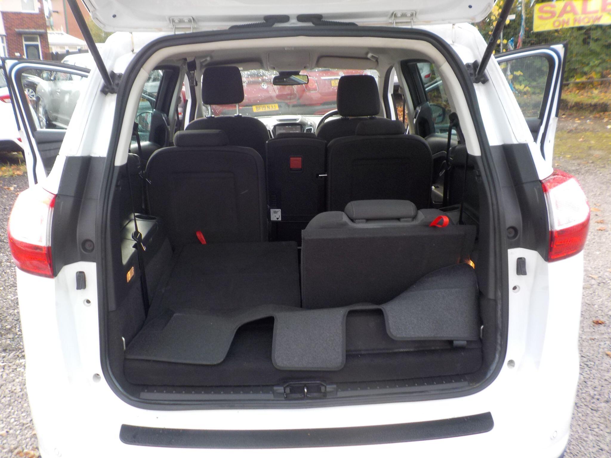 Ford Grand C-Max 1.5 TDCi Titanium Euro 6 (s/s) 5dr