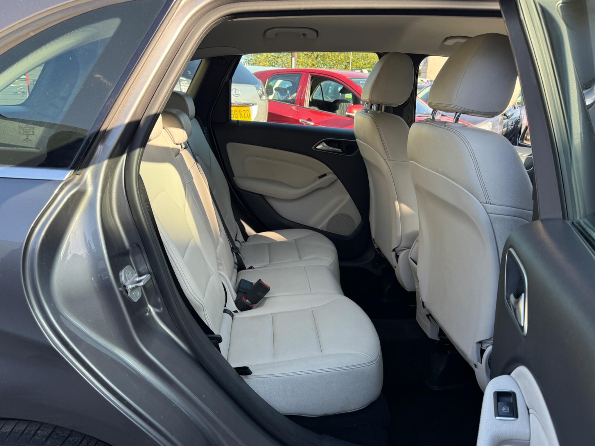 Mercedes-Benz B Class - Image 41