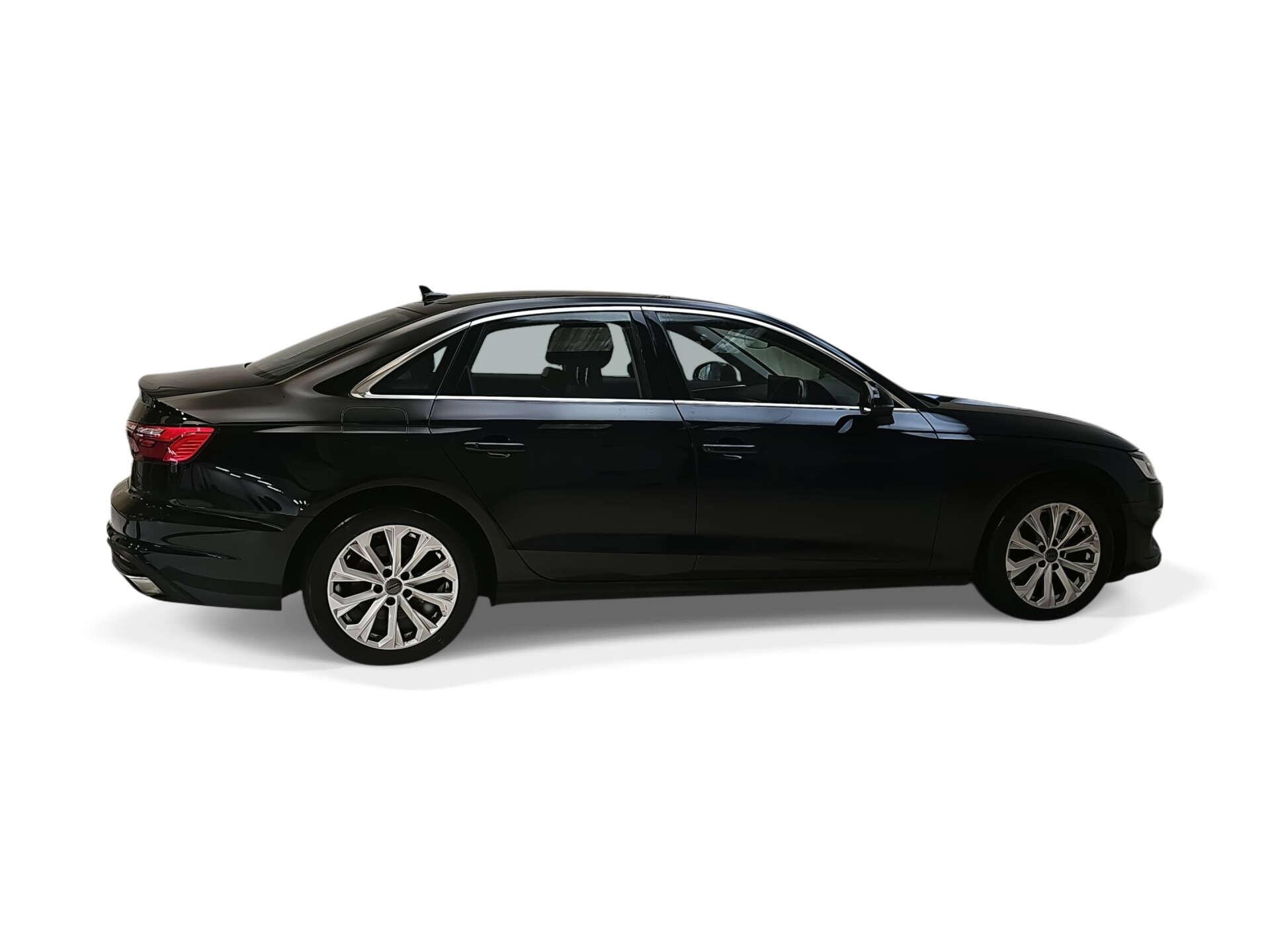 Audi A4 view 8