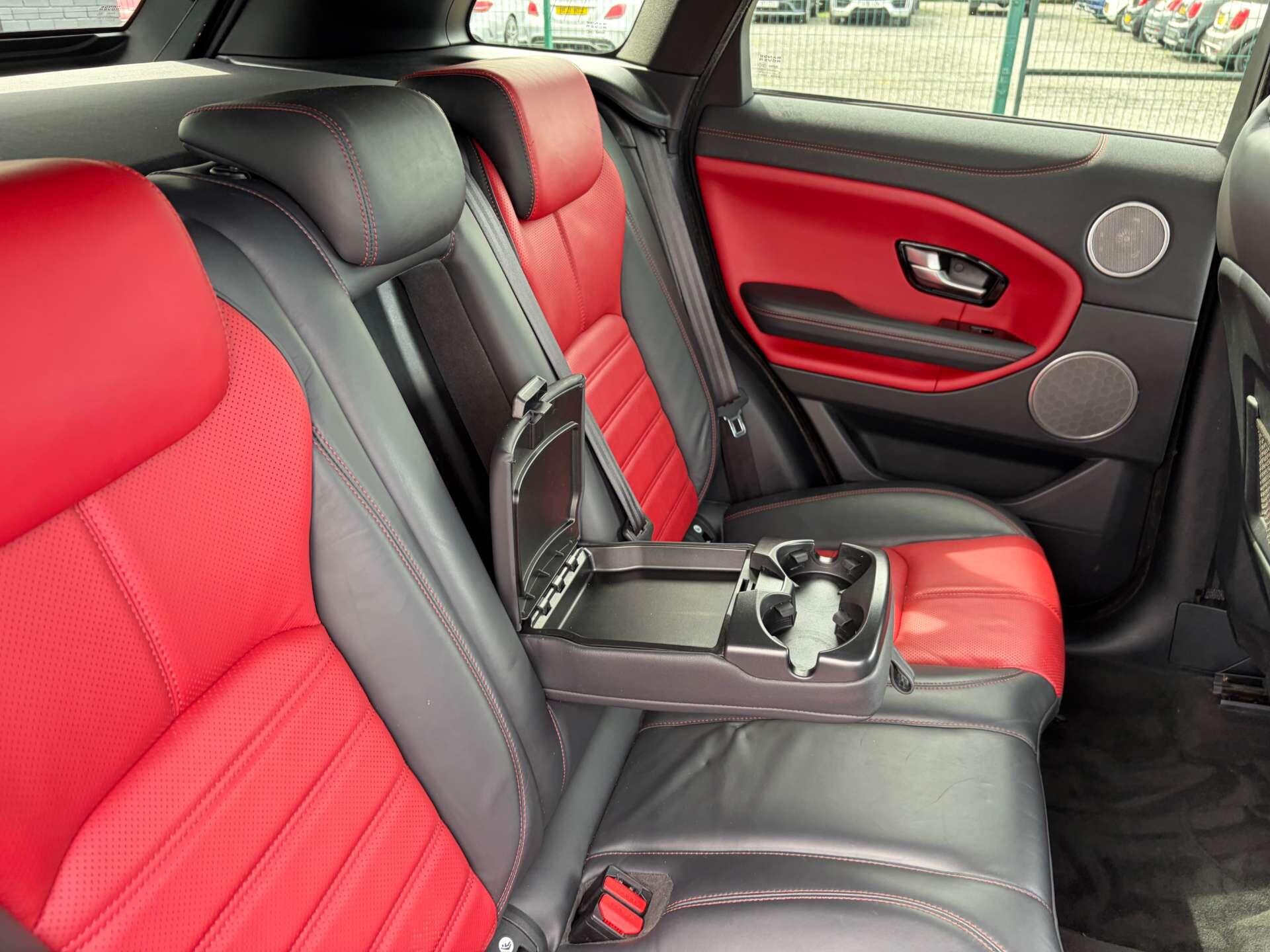 Land Rover Range Rover Evoque view 31