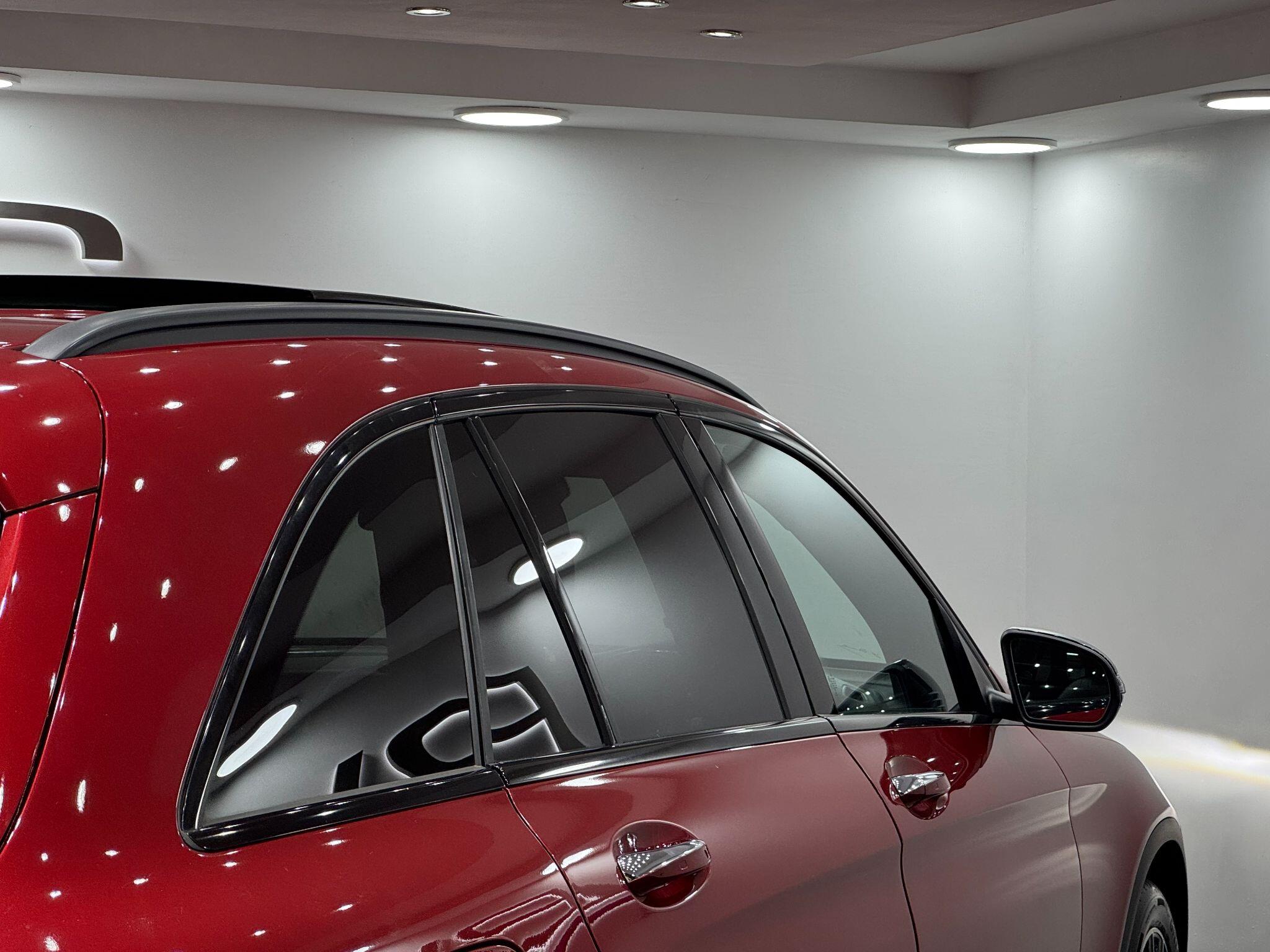 Mercedes-Benz GLC view 22