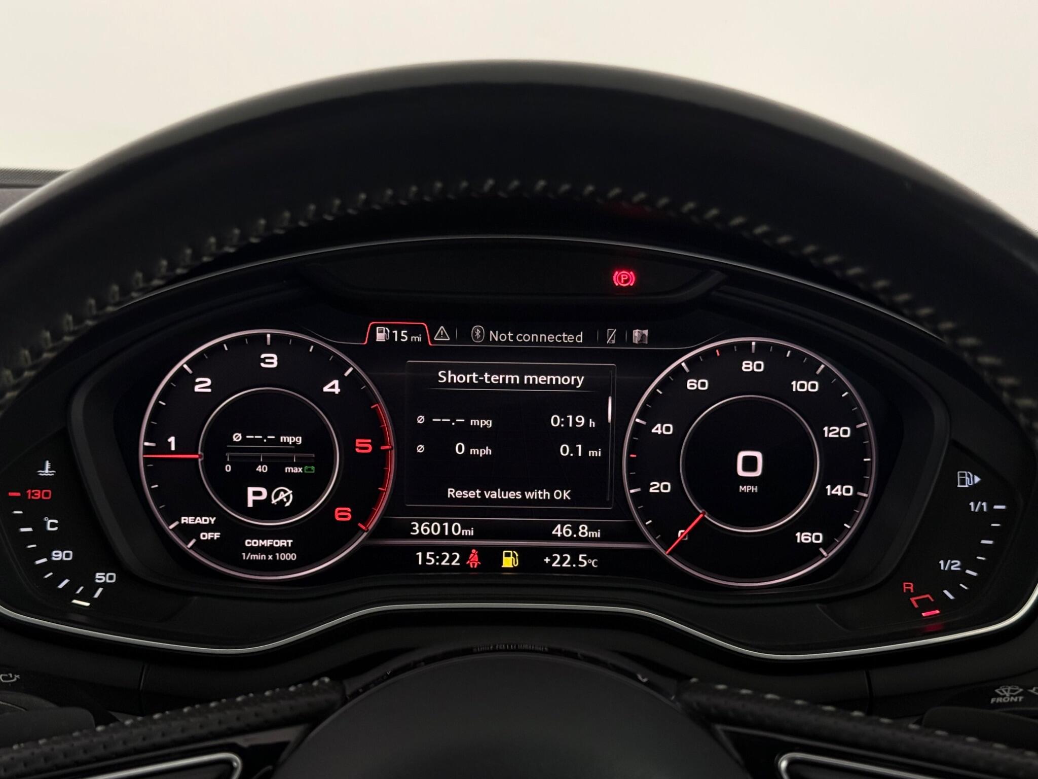 Audi A4 view 15
