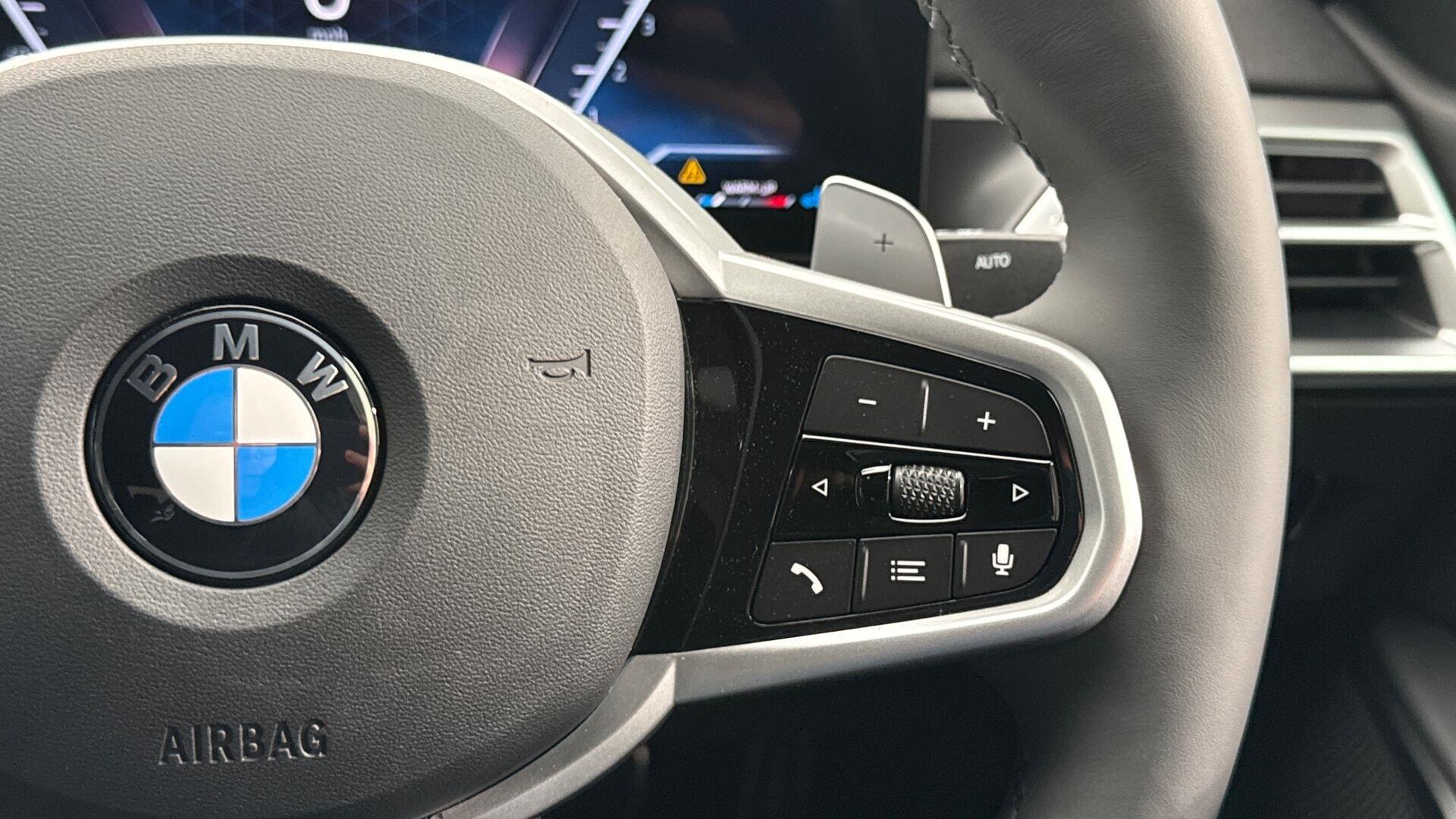 BMW 3 Series view 19